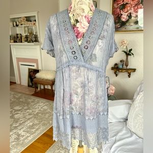 Johnny Was Love and Liberty periwinkle embroidered L blouse gathers with ties